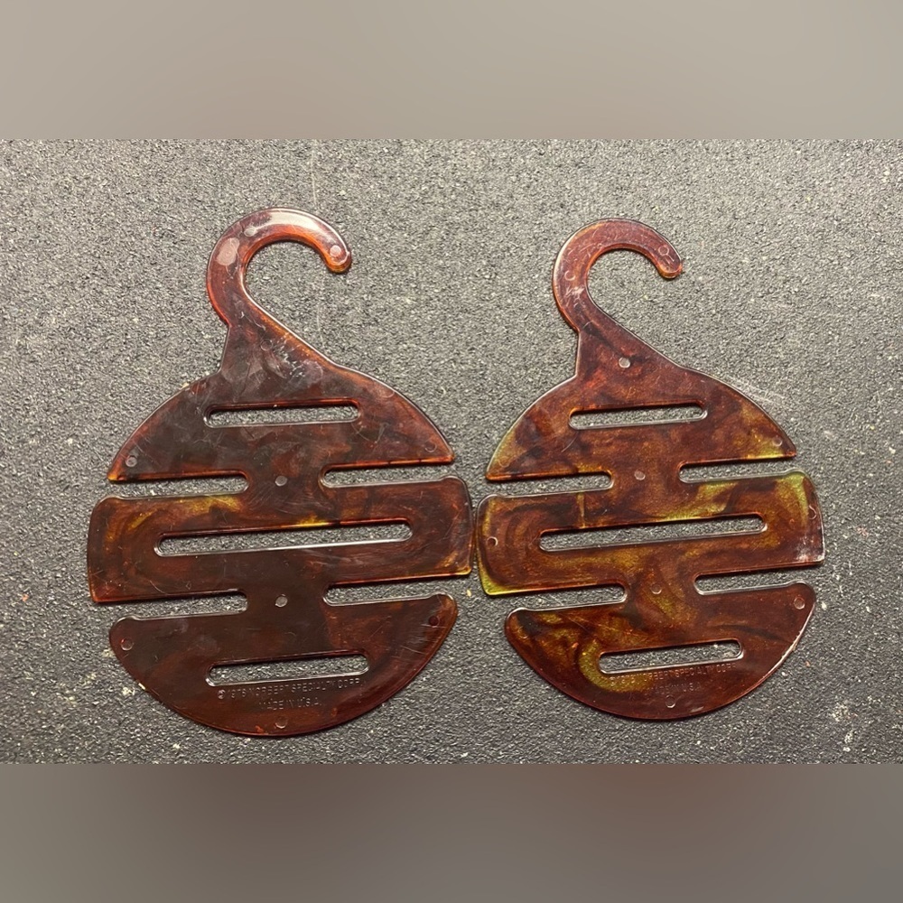 2 Tortoiseshell 70s Scarf Holders